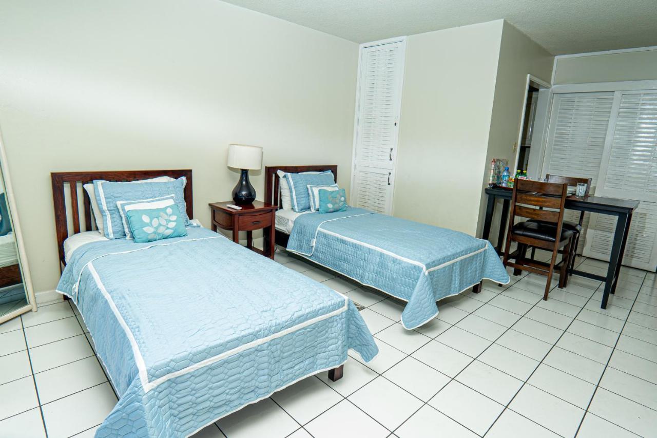 Welcome To Stunning Ocean Views At Studio 503 Montego Bay Exterior photo