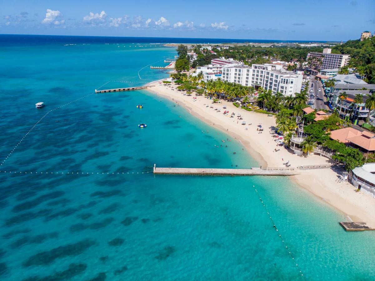 Welcome To Stunning Ocean Views At Studio 503 Montego Bay Exterior photo