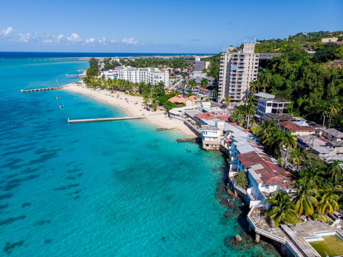 Welcome To Stunning Ocean Views At Studio 503 Montego Bay Exterior photo